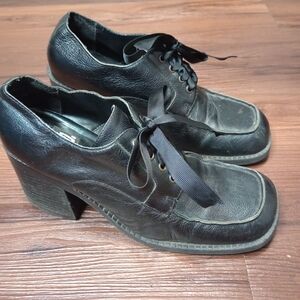 Vintage 90s Y2K 9&co academia grunge chunky heel square toe lace up shoes